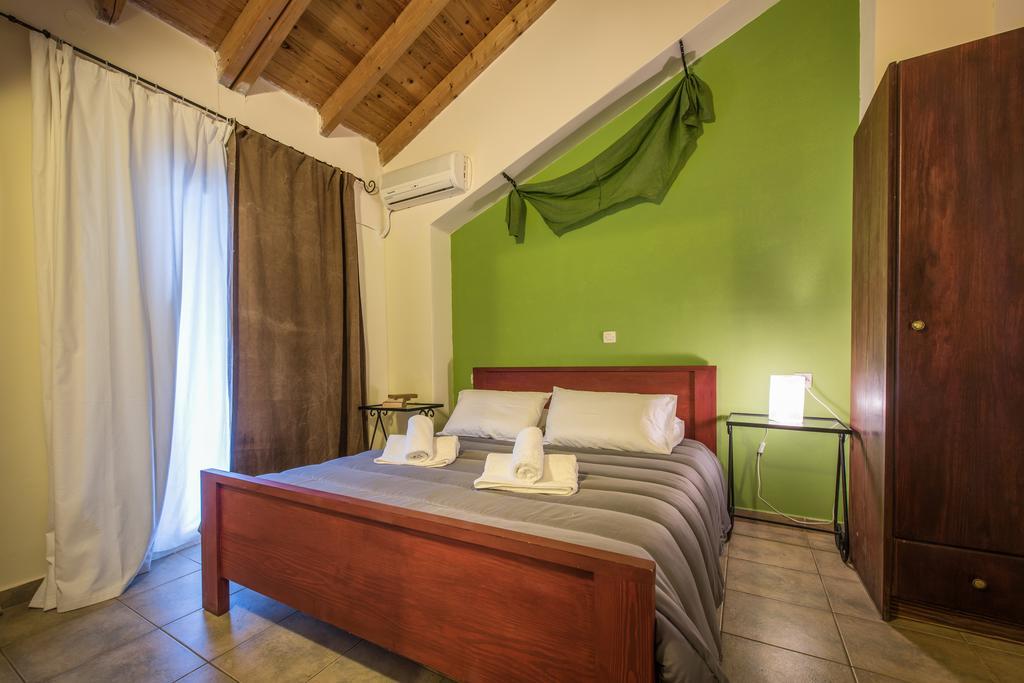 Aparthotel Pansion Porto Tsi Ostrias Keri