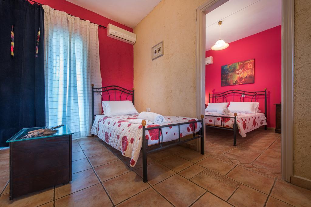 Aparthotel Pansion Porto Tsi Ostrias